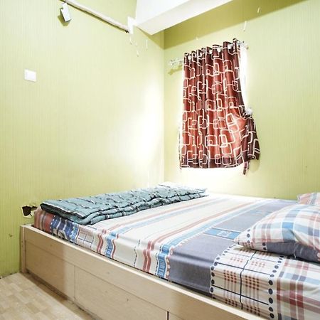 Planet Room Kemang View Bekasi Ngoại thất bức ảnh