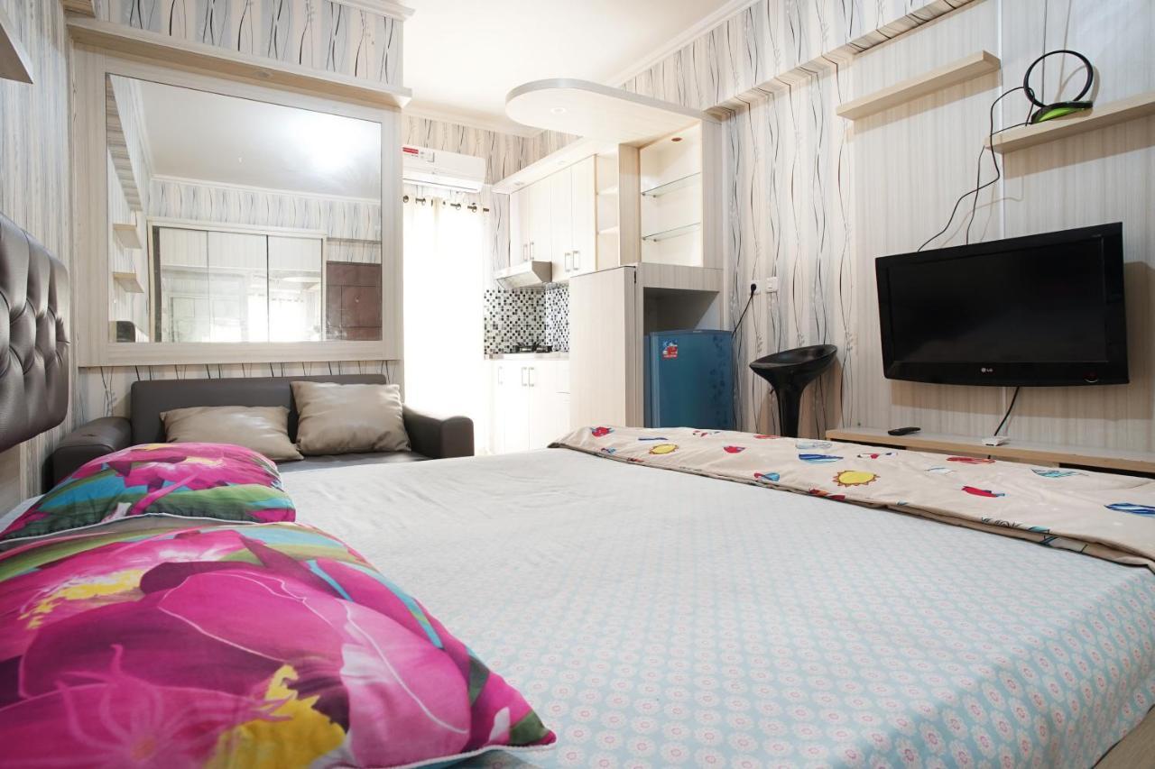 Planet Room Kemang View Bekasi Ngoại thất bức ảnh